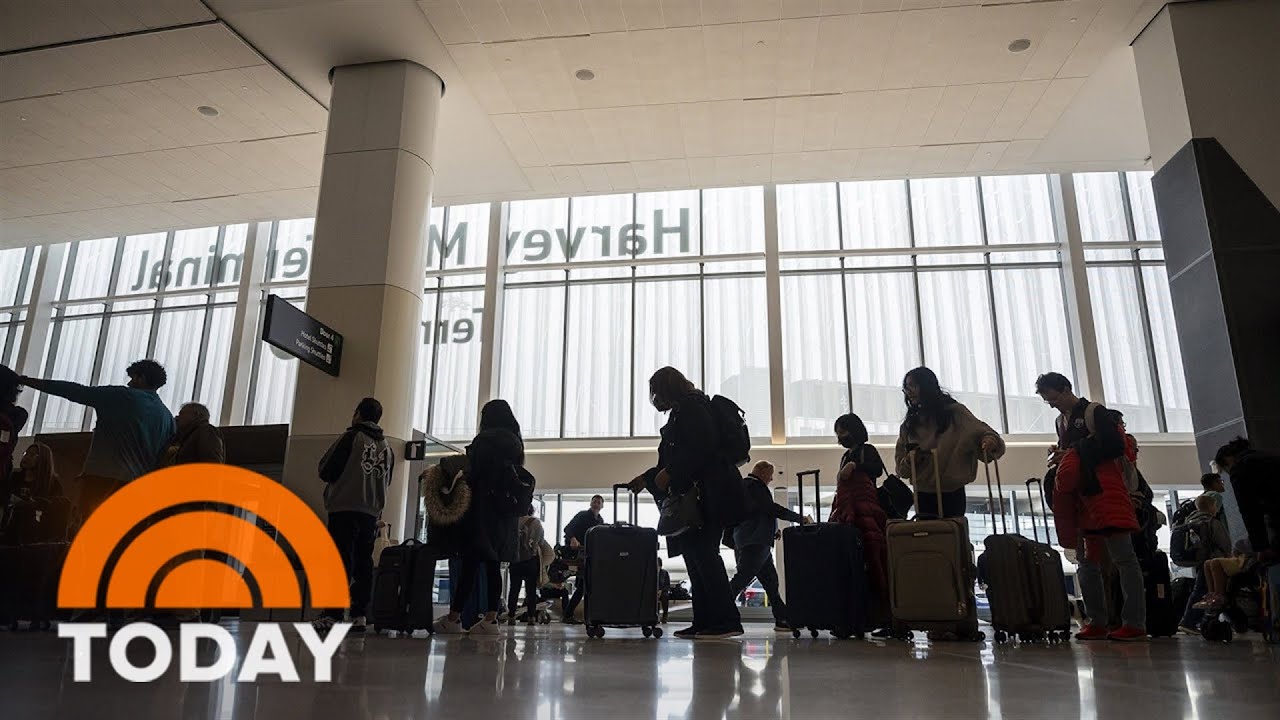 Holiday travel rush kicks into high gear: Will weather cooperate?