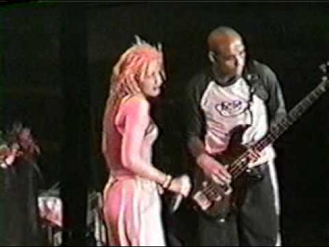No Doubt 12 09 1996 Virginia 08 different people