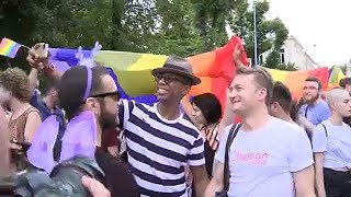 Mindenkinek lehetővé kell tenni hogy úgy éljen, ahogy akar