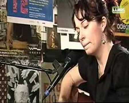 Agua de Annique bij Desmet live -Beautiful One-