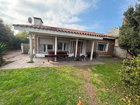 VENTA LOMAS DE SOLYMAR 3 DORMITORIOS 2 BAÑOS, a metros de giannattasio