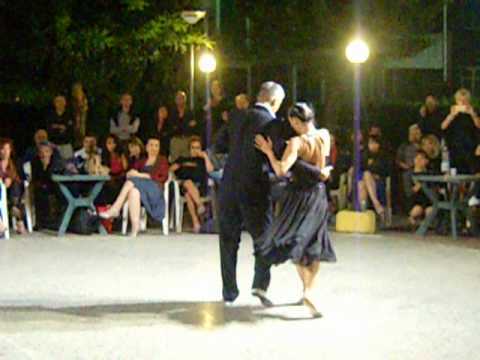  Alejandra Mantinan  and  Pasquale Bloise  are  dancing  to  a  vals