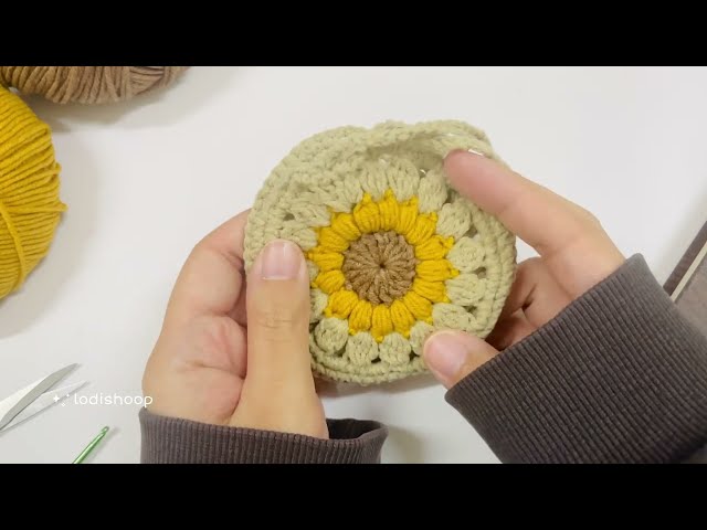 ميدالية زهرة دوار الشمس