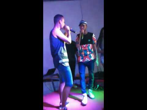 MC TOCHA & MC KELVINHO DO RECIFE -AO VIVO