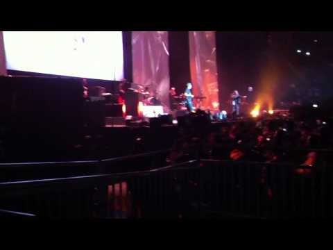 Nas ft. Eddie Cole ~ Bye Baby Live @ O2 Arena