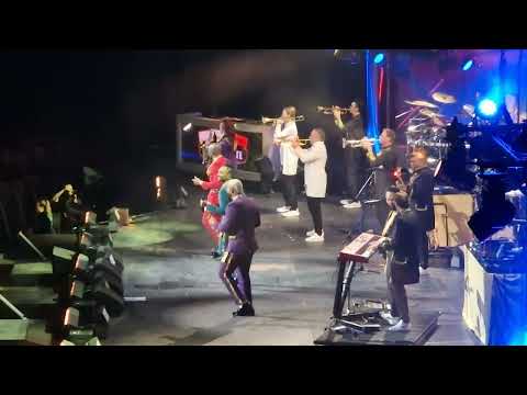 The Chicago Funk Ziggodome - Show opener - In The Stone - Earth wind & fire cover)