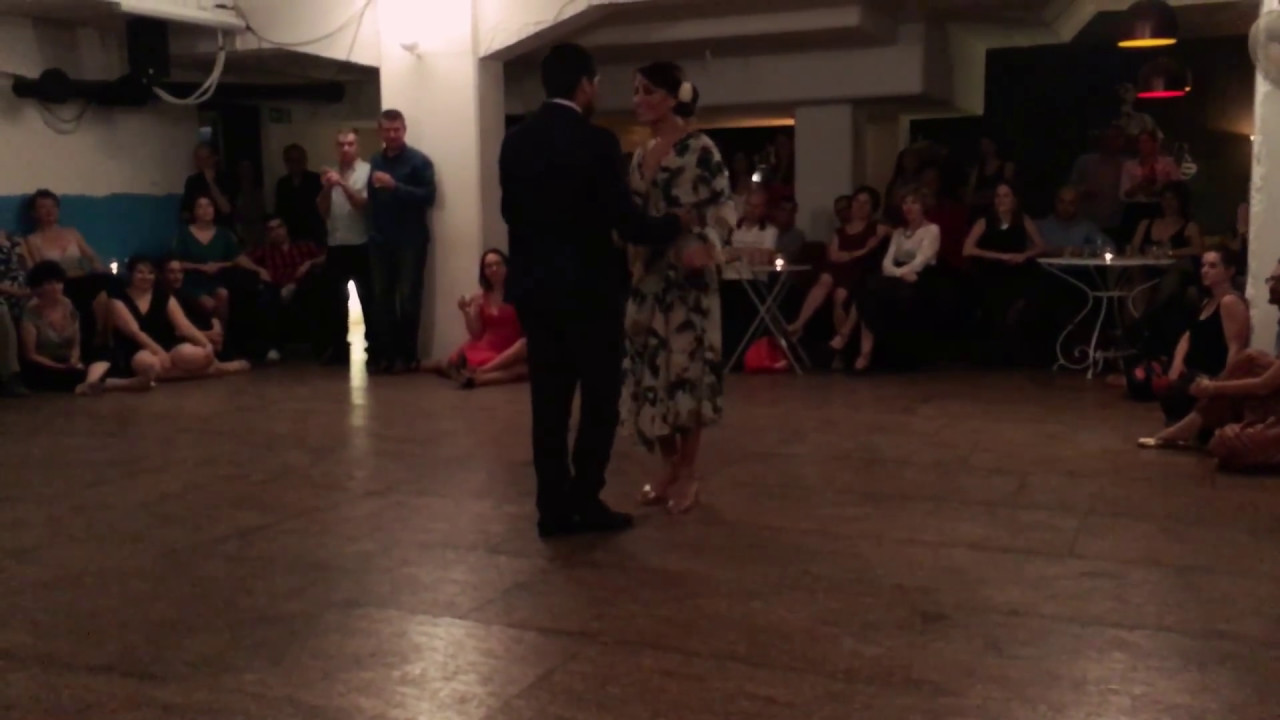 Video thumbnail for Soledad Larretapia & Octavio Fernandez "Chunga que si , chunga que no " (2/4)