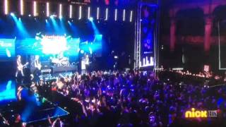 The Tide performing Click My Fingers on Slimfest 2016