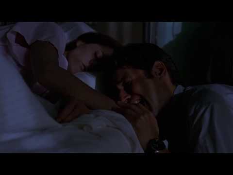 Mulder cries while holding Scullys hand (5x02 Redux II)