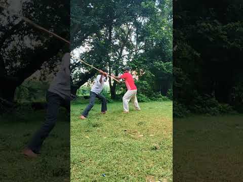 One Feint. One Round Kick! ➜ Read the Defense! 🥋⚡🔥 #shotsfeed #selfdefense #tutorial #skills #viral