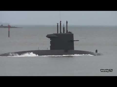 ROYAL NETHERLANDS NAVY HNLMS DOLFIJN S808 ENTERING DEVONPORT AT ARTILLERY TOWER 13th March 2020