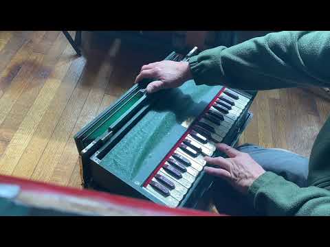 Immagine Bina Harmonium - light green color - 11