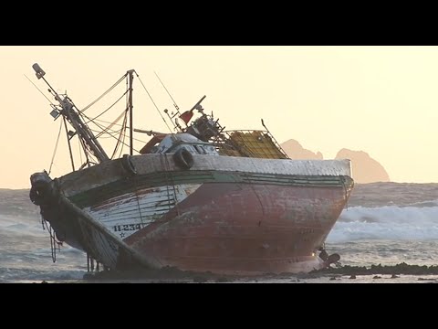 ¿Qué hay detrás del barco que encalló en extrañas circunstancias en Órzola?
