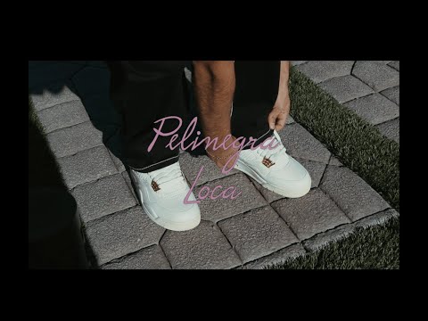 Ezra Martinez - Pelinegra Loca (Live Mic Performance)