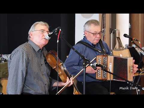 download lagu mp3 mp4 Ehpad St Nicolas Du Pelem, download lagu Ehpad St Nicolas Du Pelem gratis, unduh video klip Ehpad St Nicolas Du Pelem