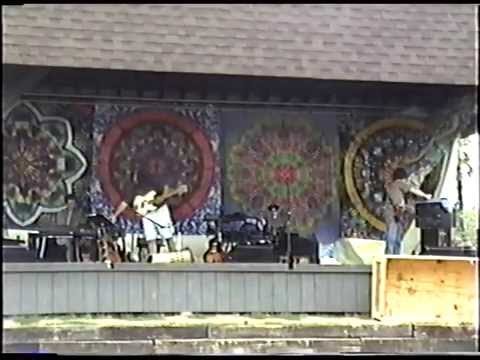 Quarkspace 8/15/1998 Strange Daze 98 OHIO live on stage