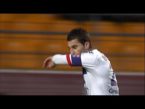 But Maxime GONALONS (11') - ESTAC Troyes - Olympique Lyonnais (1-2) / 2012-13