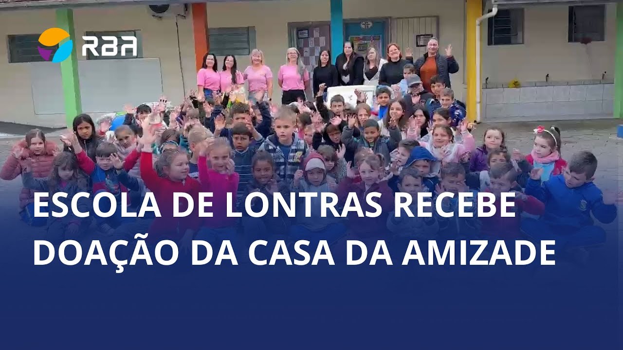 Escola de Lontras recebe doação de materiais pedagógicos