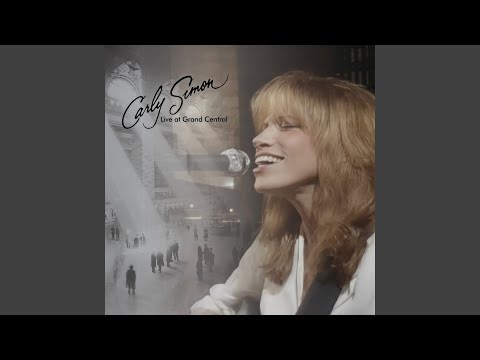 Videoclip de Let the River Run (Live At Grand Central, New York, NY - April 2, 1995) — Carly Simon