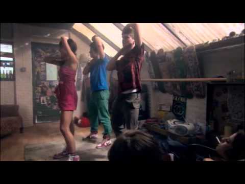 Skins Season 4 - Cook, JJ and Karen dance