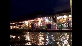preview picture of video 'アムパワー水上マーケットの夜　Amphawa floating market at night.'