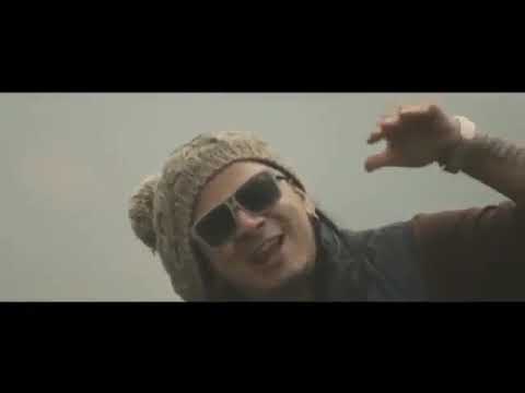 SrNoche en escena 2 videoclip VAMPIRO de De Bruces a Mi ft  Afaz Natural