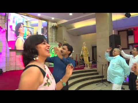 Raja Bhatia  saara zaman...