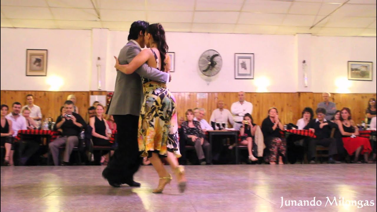 CHRISTIAN MARQUEZ Y VIRGINIA GOMEZ "LOS TOTIS"+ SEXTETO MILONGUERO -VALS-