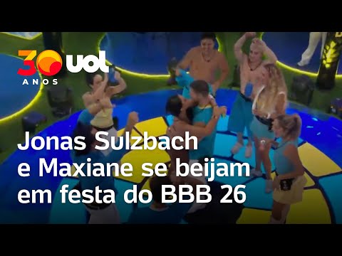 BBB 26: Jonas Sulzbach e Maxiane protagonizam beijo na primeira festa