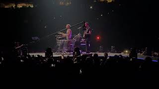 Muse - Dig Down (Acoustic Gospel Version), Live at TD Garden 4/10/19