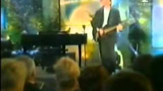 Chris de Burgh - There&#39;s Room In This Heart Tonight LIVE solo