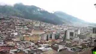 preview picture of video 'Quito Ecuador in evening, from Cafe Mosaico'