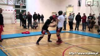 preview picture of video 'Kickboxing sparing Ożarów Maz., - Błonie - Iłów. Rafał Kaliński- Łukasz Pułka- Kuba Szyszka'