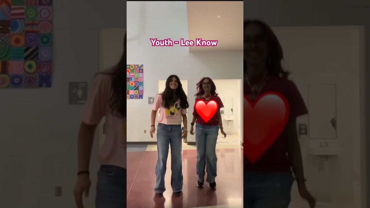 Guess who learnt the choreo the day before….😭💀😃 #fypシ #dance #straykids @StrayKids #song #fviral