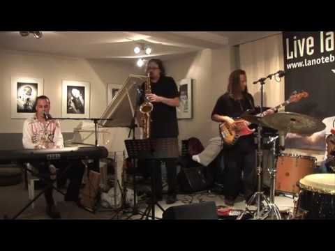 MEDDY GERVILLE LA NOTE BLEUE (MONACO) 2010