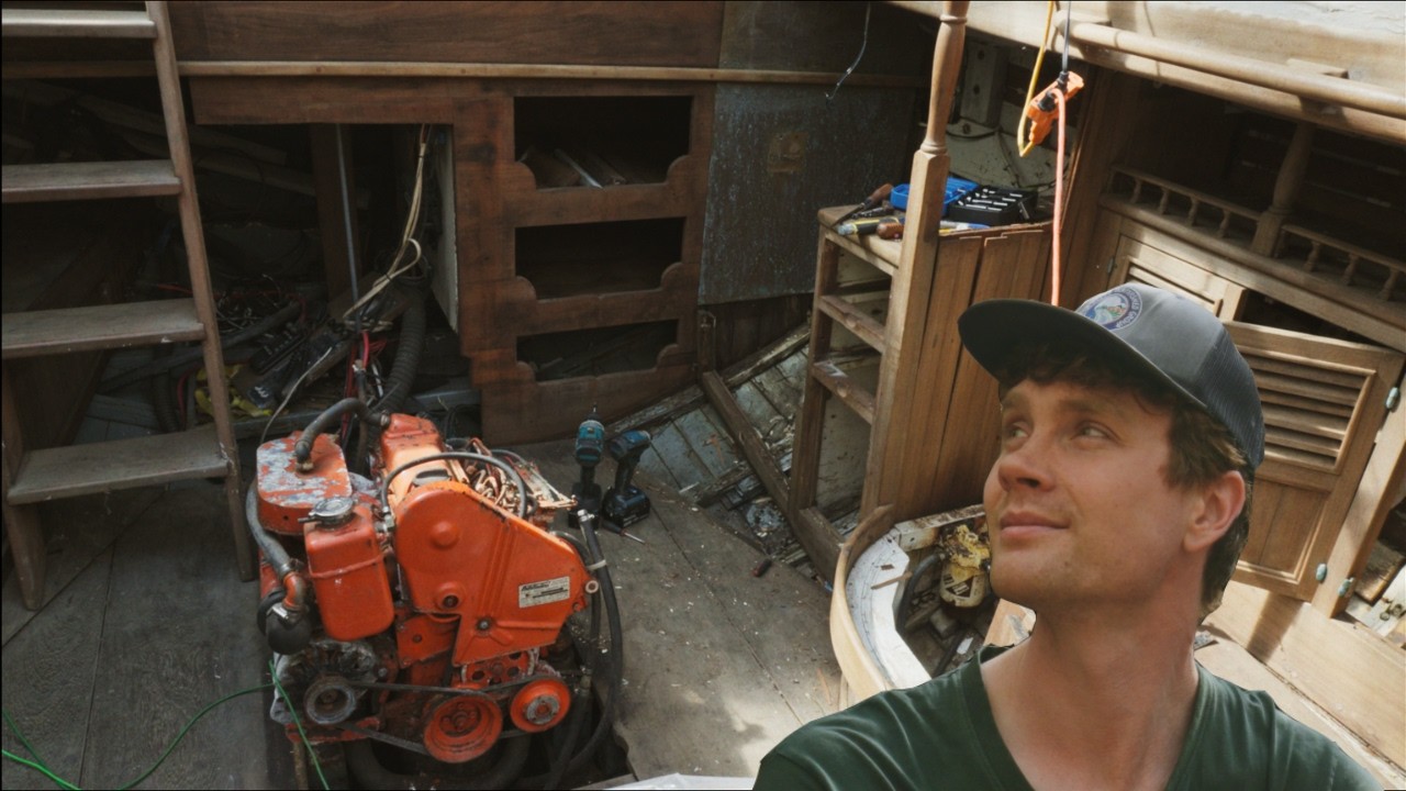 Starting to gut the interior of my 60 year old boat - no. 13