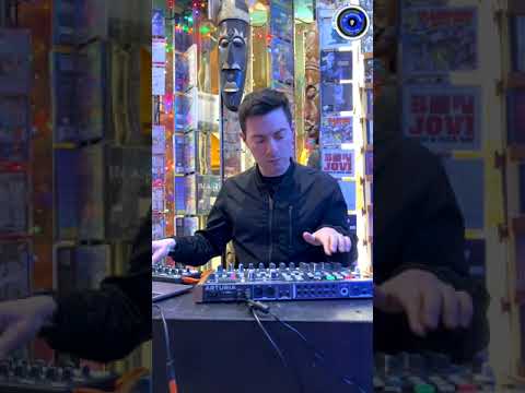 Raffaele Petralia - Live set at Musichiere Record Store (Modica - Italy)