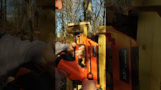Using the Paslode XP Cordless Nail Gun