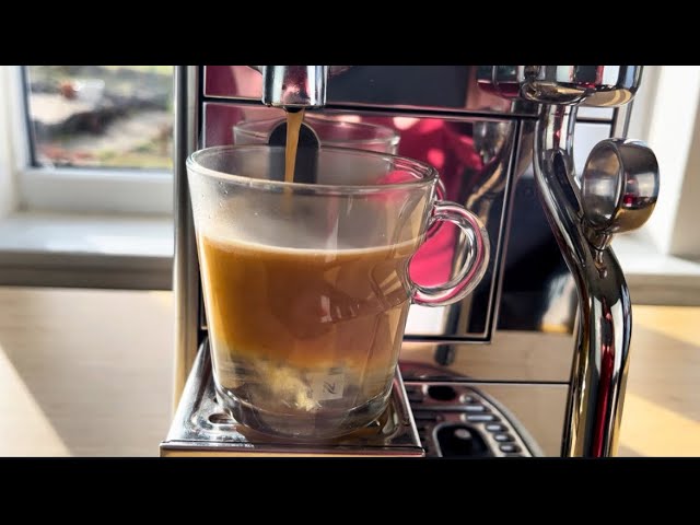 Vídeo relacionado con Nespresso Sage Appliances Creatista Pro, trufle negro SNE900BTR