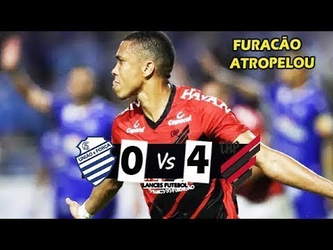 Um, dois, três, quatro Pra ficar maneiro eu jogo o clima lá no alto