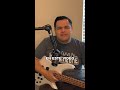 Como tocar coros en el bajo. Video completo httpsyoutu.befED0zDgT0W8 #shorts