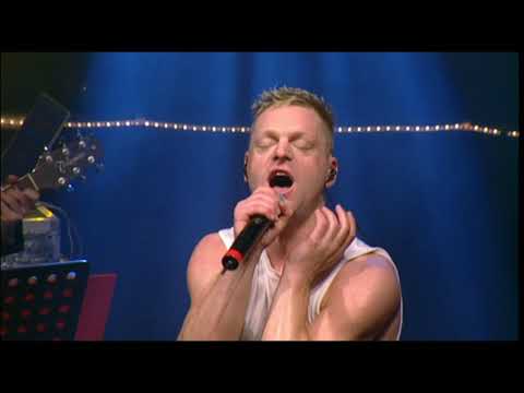 Erasure - A Little Respect (The EIS Christmas Concert 2002) [HD]