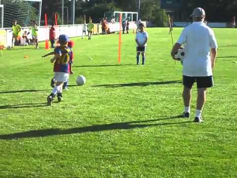 Carson goal FC Gland