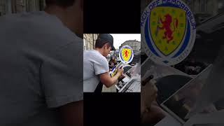 The killers Brandon flowers banging out the graphs #vinyl #killers