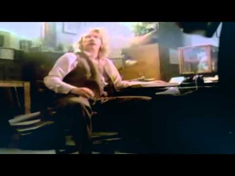 Kate Bush vs Lifelike - Electric Cloudbusting RetroDyne