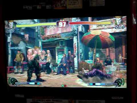 street fighter 4  guile vs guile.  japan