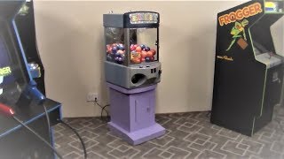 Strange Asian Toy Claw / Crane "Treasure Box" - Neat Coin Operated Machine