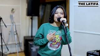 Download lagu DR.PM - Tak Harus Miliki  (Cover by The Latifa) mp3