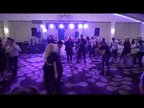 Formatie nunta Marius Moise Band - Colaj sarbe joc Live