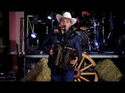 Toño Valencia - La Raza Michoacana (Video Musical)